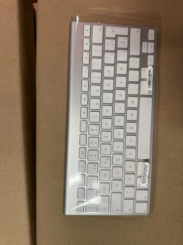 Teclado Bluetooth Apple Modelo A1314 Español Nuevos Sin Uso - Image 8