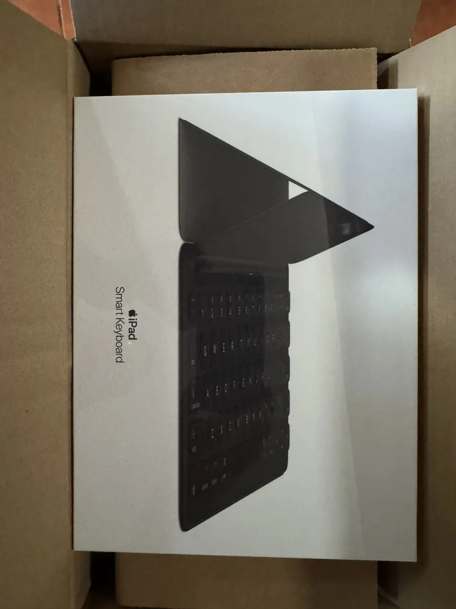 Apple Ipad Keyboard A1829 Español 7ma 8va 9na Air 3ra Pro 10 Negro Nuevo - Image 4
