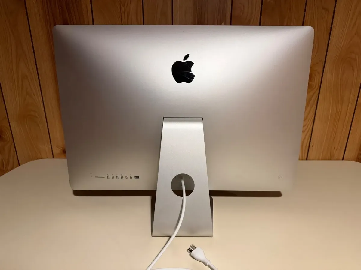 Apple iMac 2019 Core i9 16GB RAM 1TB SSD Video 8gb Vega 27 Pulgadas Retina 5k (Reacondicionado) - Image 4